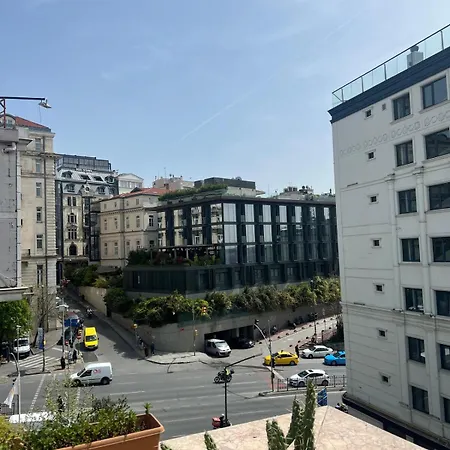 K&y Taksim Rooftop Apartment